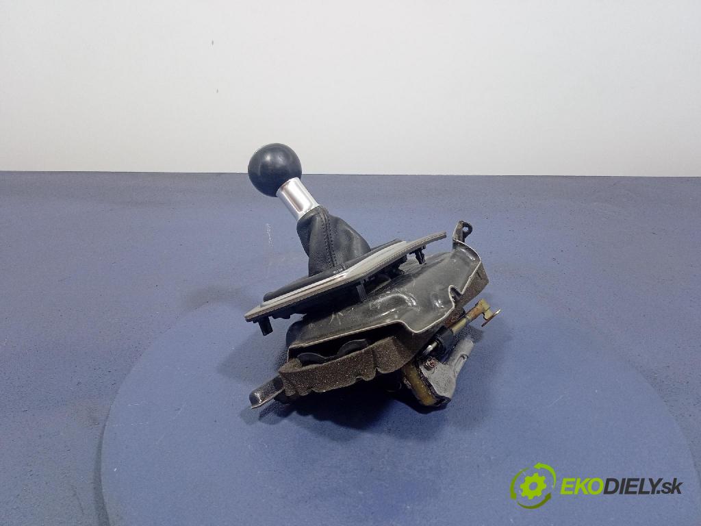 Audi A4 2005 Páka: Zmeny: 8E0711406