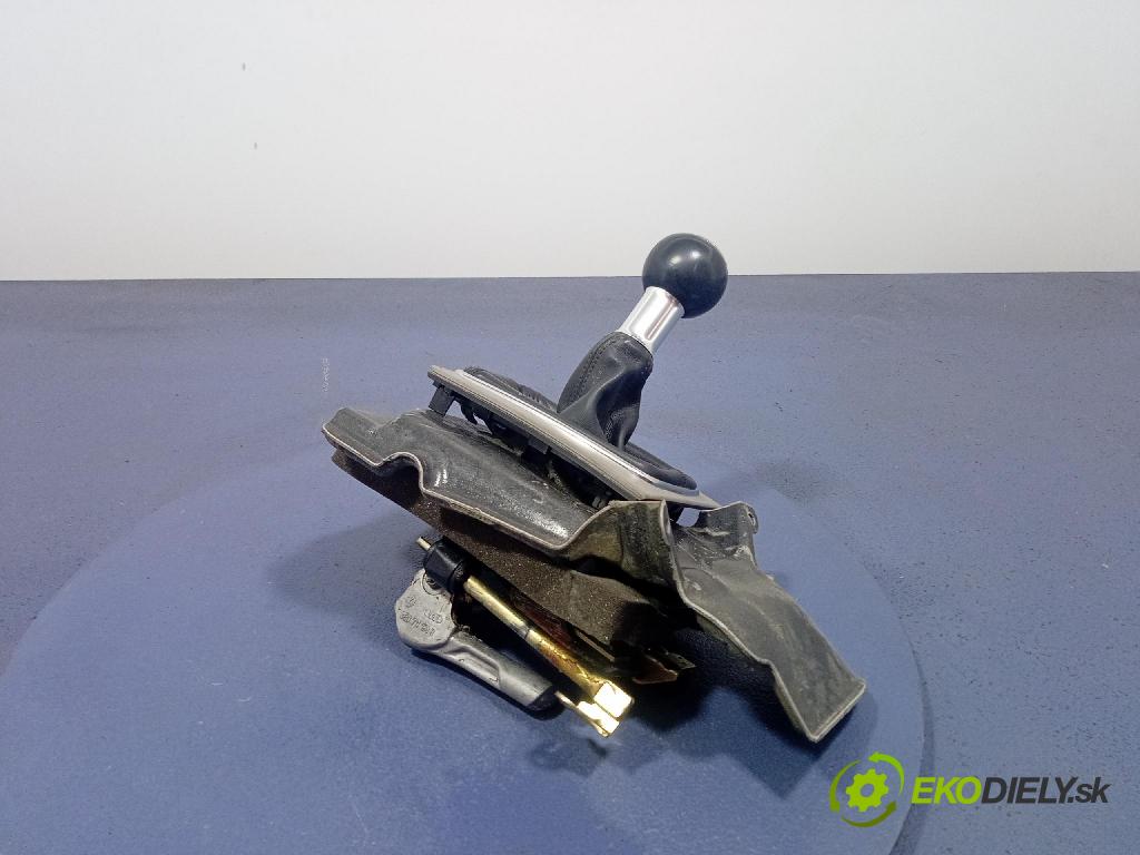 Audi A4 2005 Páka: Zmeny: 8E0711406