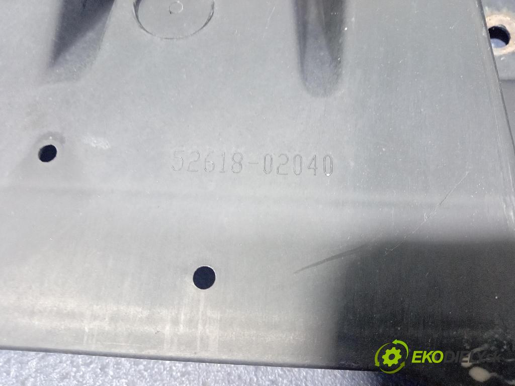 Toyota Auris 2018 kryt Plast: podvozek: 52618-02040