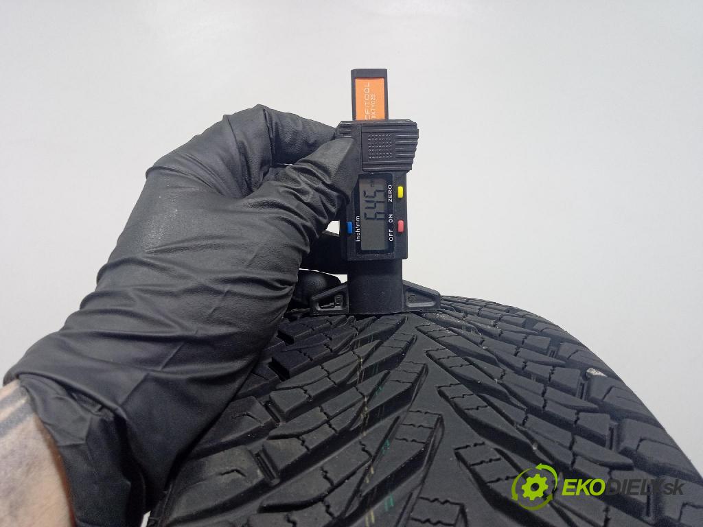 Ford Focus 2001 pneumatika Multi-sezóna: 6937833543371