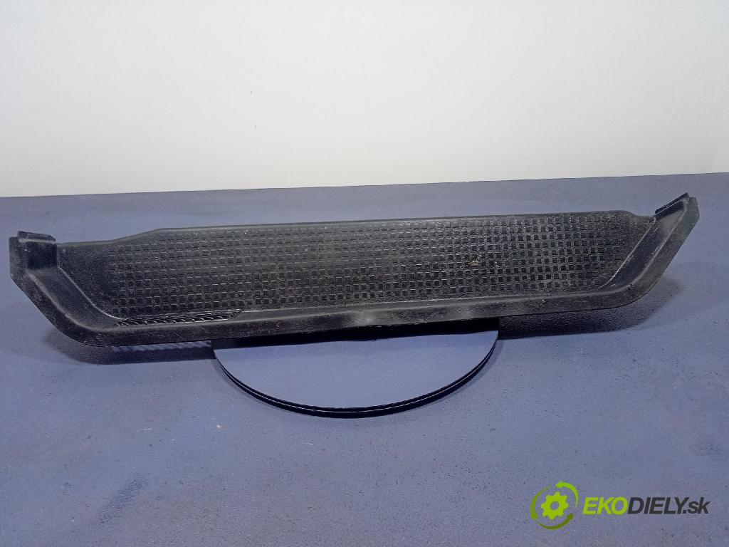 Vw Transporter 1991 kryt Plast: Interiéry: 701863726