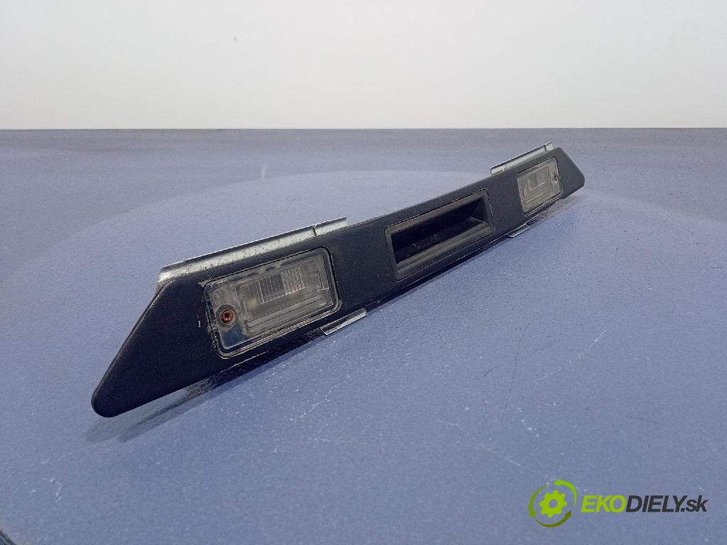 Audi A4 2005 rukoväť Klapky: Zadná: 8P4827574