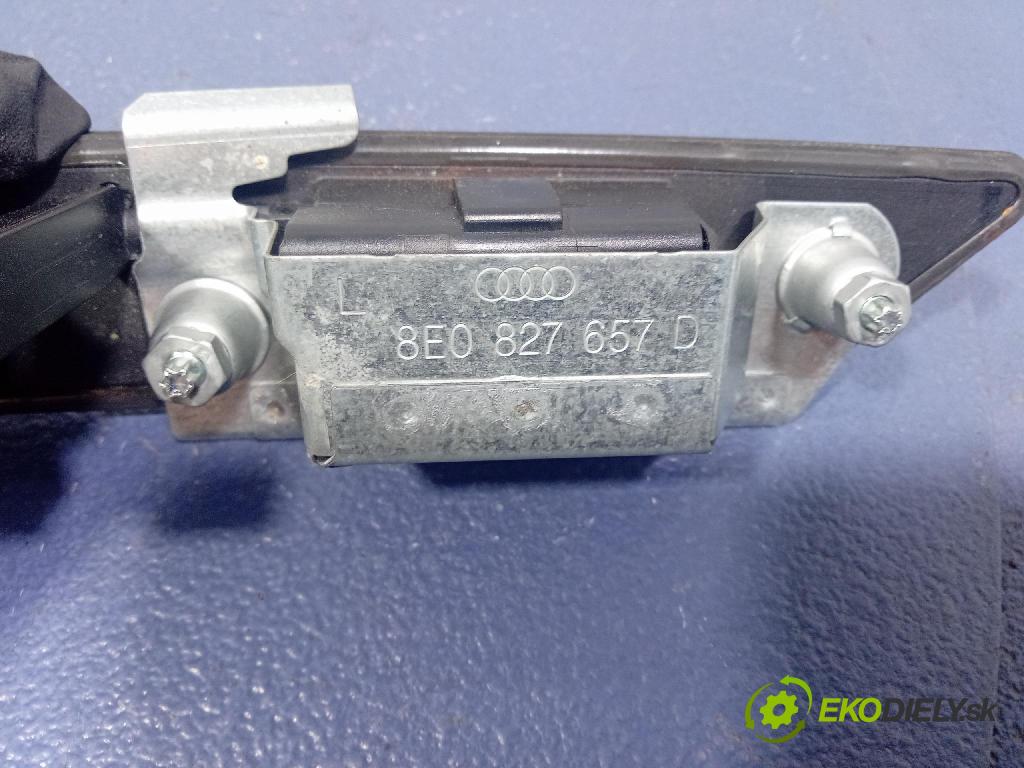 Audi A4 2005 rukoväť Klapky: Zadná: 8P4827574