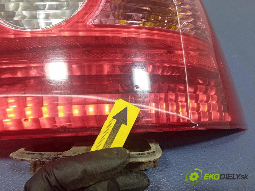 Honda Civic 2001 svetlo / reflektor zad Prava: Vonkajsia: 890228