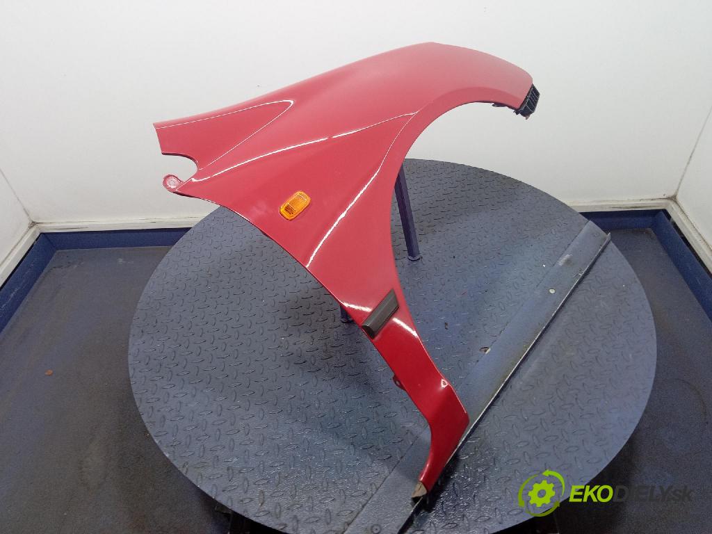 Honda Civic 2001 blatník Predné v pravo: