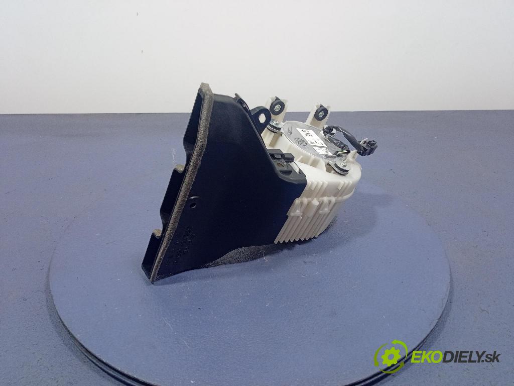Toyota Auris 2018 ventilátor Vzduch: 016070-2061