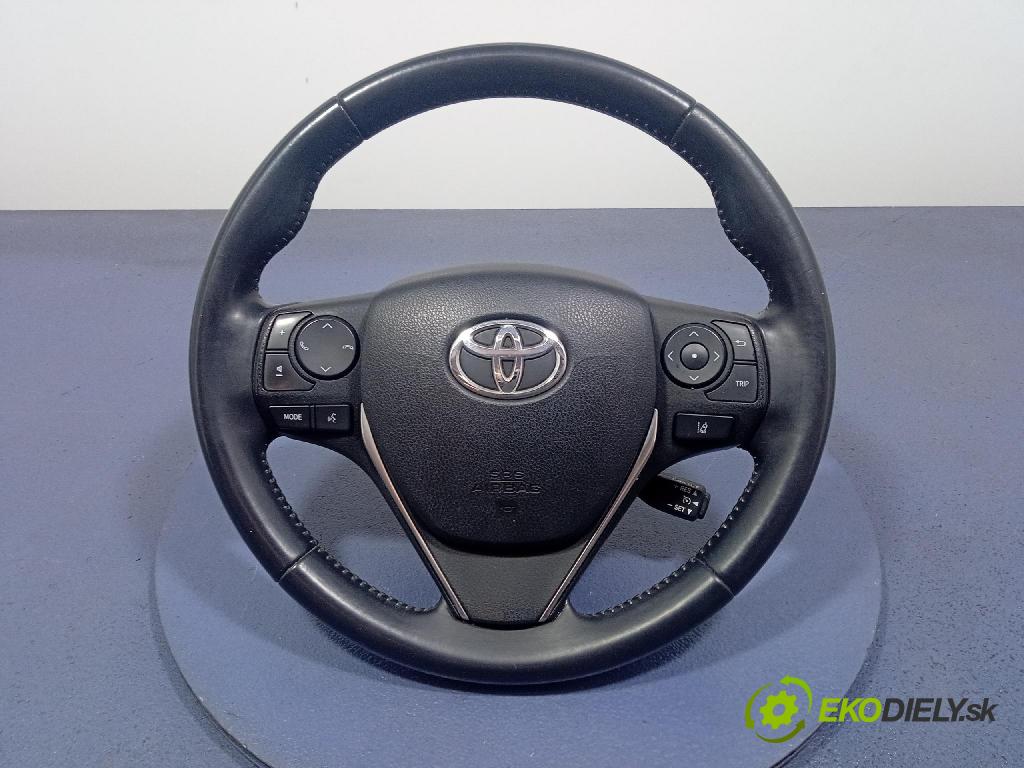Toyota Auris 2018 volant