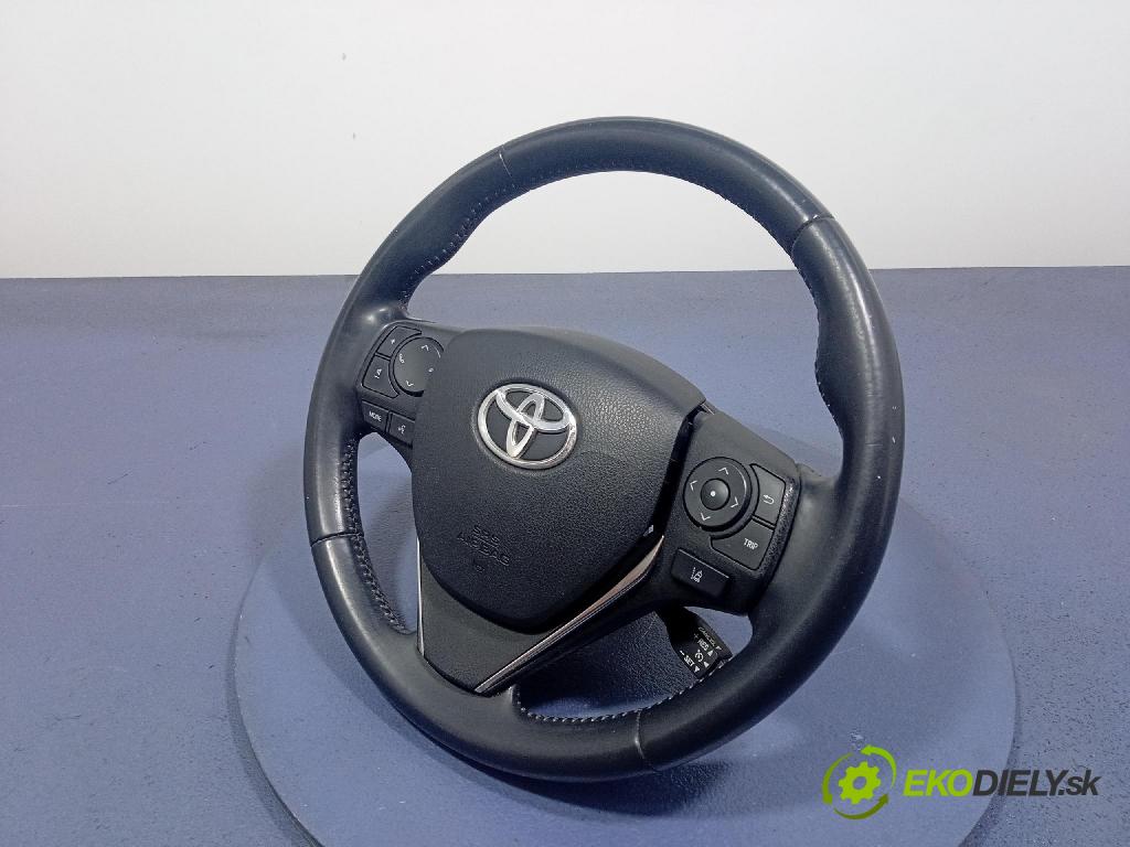 Toyota Auris 2018 volant