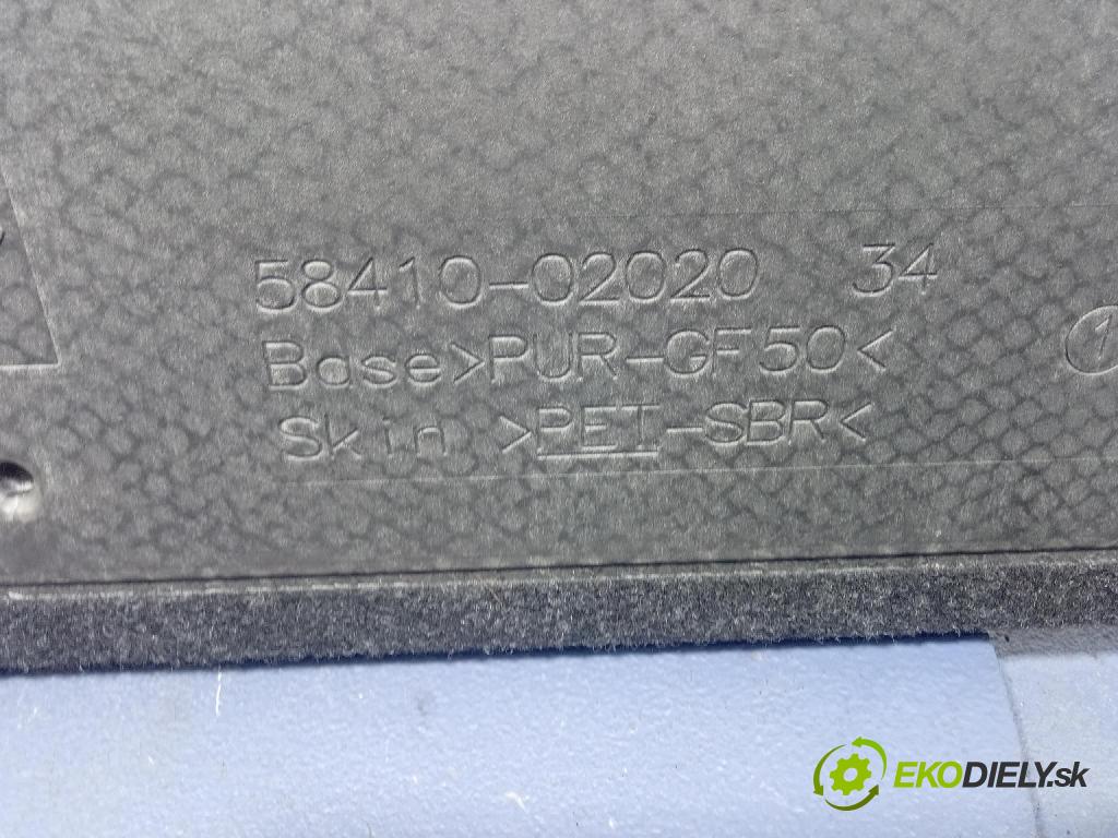 Toyota Auris 2018 koberec do auta 58410-02020