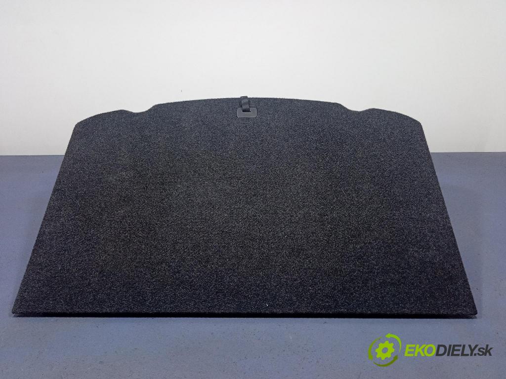 Toyota Auris 2018 koberec do auta 58401-02070