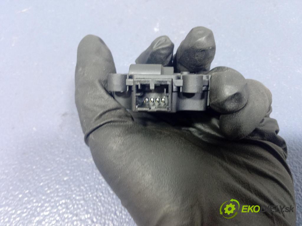 Bmw I5 m60 xdrive 2023 motor: Ohrievač: 113930-2261