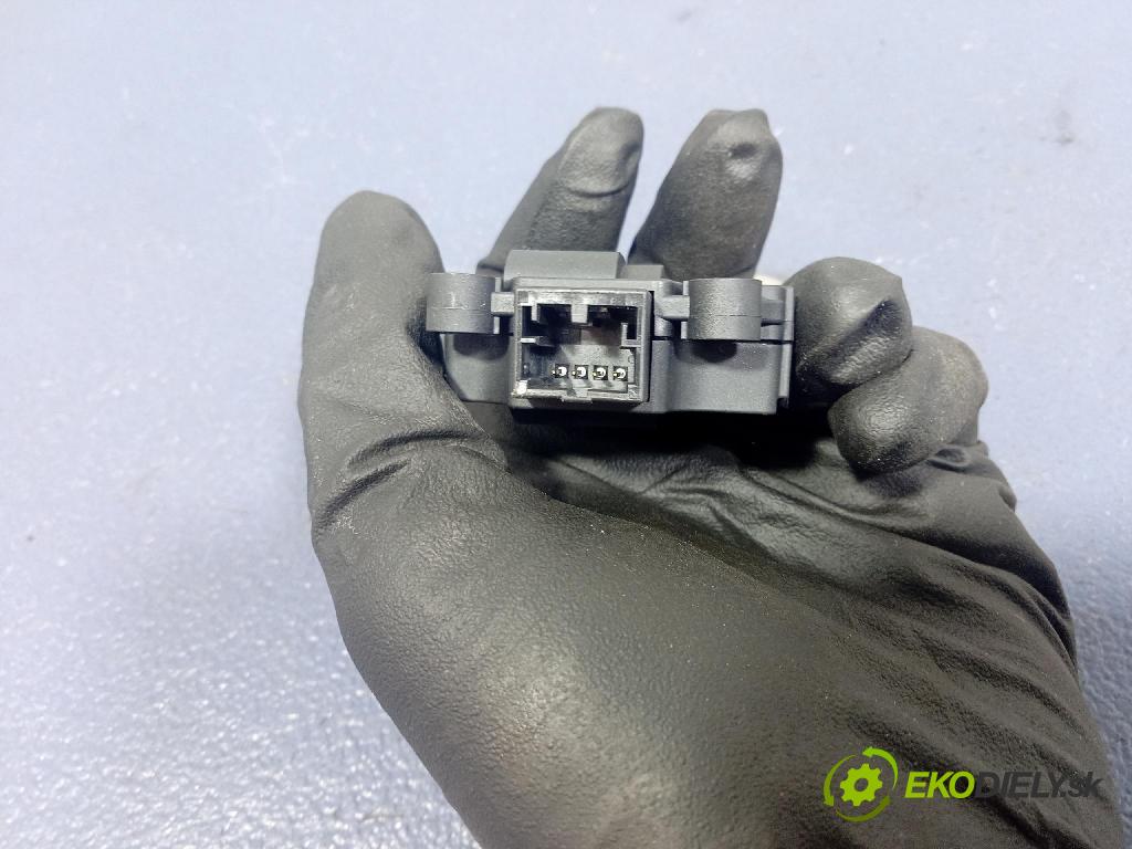 Bmw I5 m60 xdrive 2023 motor: Ohrievač: 113930-2261
