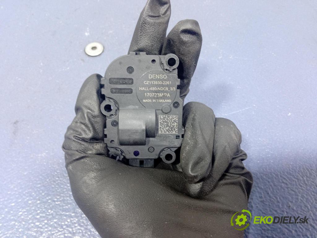 Bmw I5 m60 xdrive 2023 motor: Ohrievač: 113930-2261