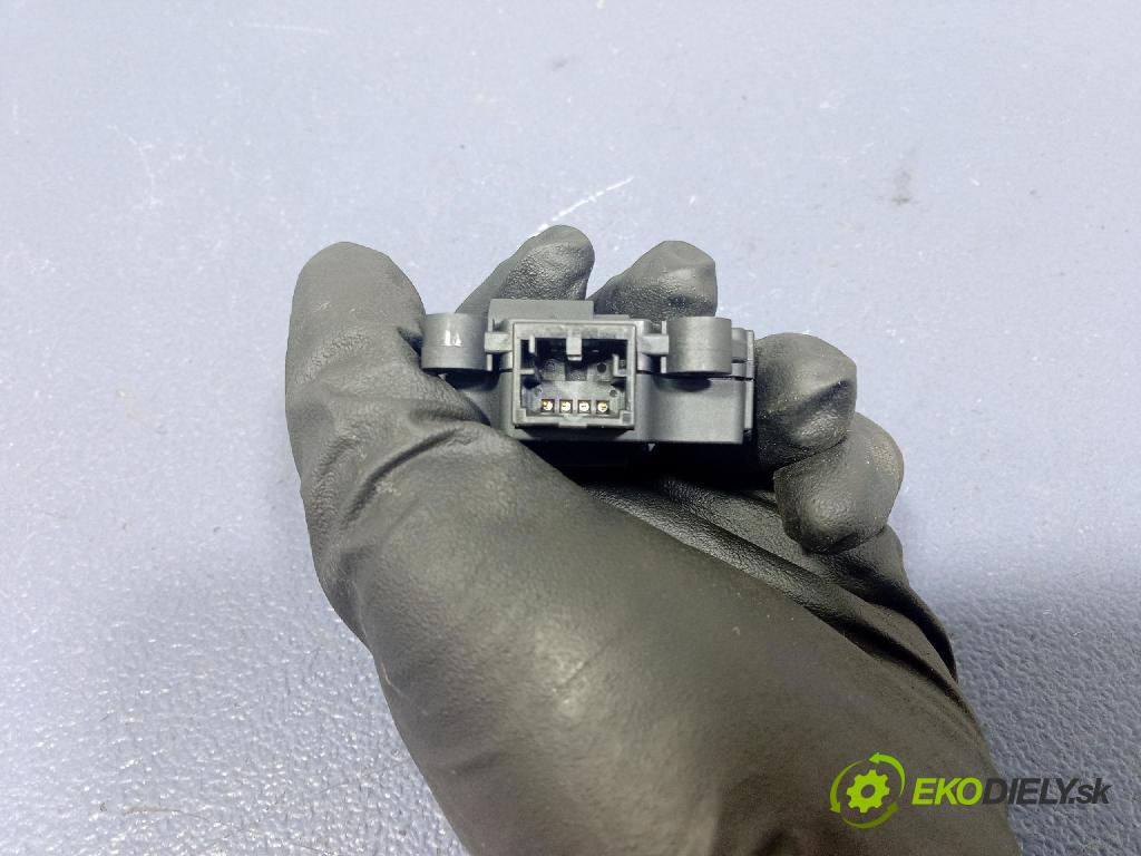 Bmw I5 m60 xdrive 2023 motor: Ohrievač: 113930-2261