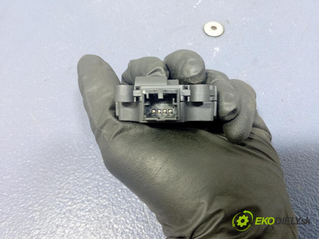 Bmw I5 m60 xdrive 2023 motor: Ohrievač: 113930-2261