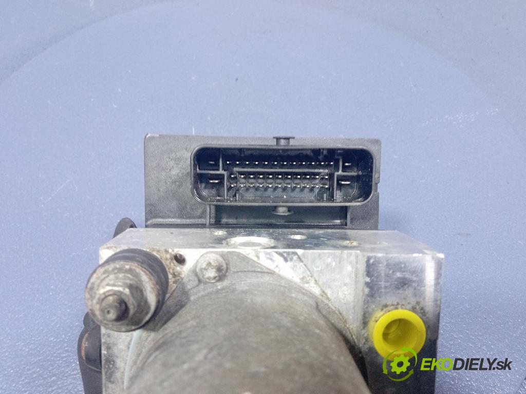 Audi A4 2005 čerpadlo ABS x 8E0614517AT