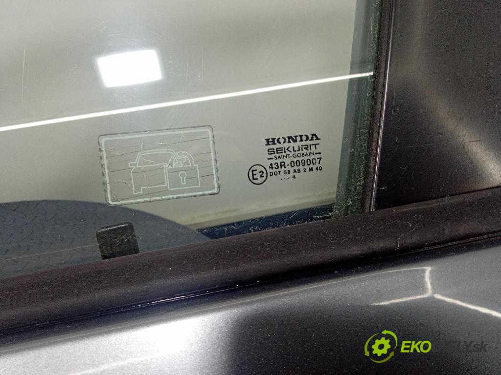 Honda Civic 1.4 2004 dvere Predné Vľavo:
