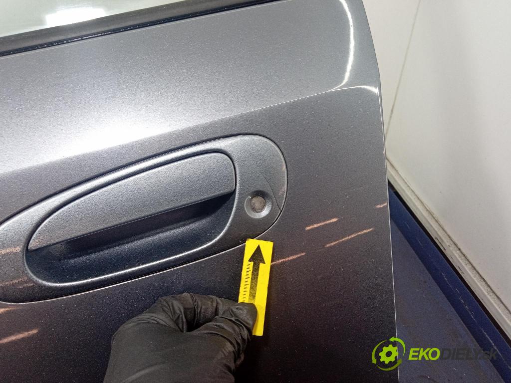 Honda Civic 1.4 2004 dvere Predné Vľavo: