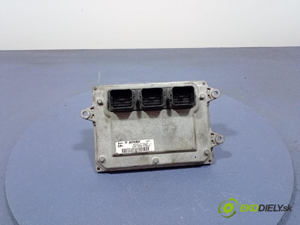Honda Civic 2007 riadiaca jednotka Motor: 37820-RNA-A64