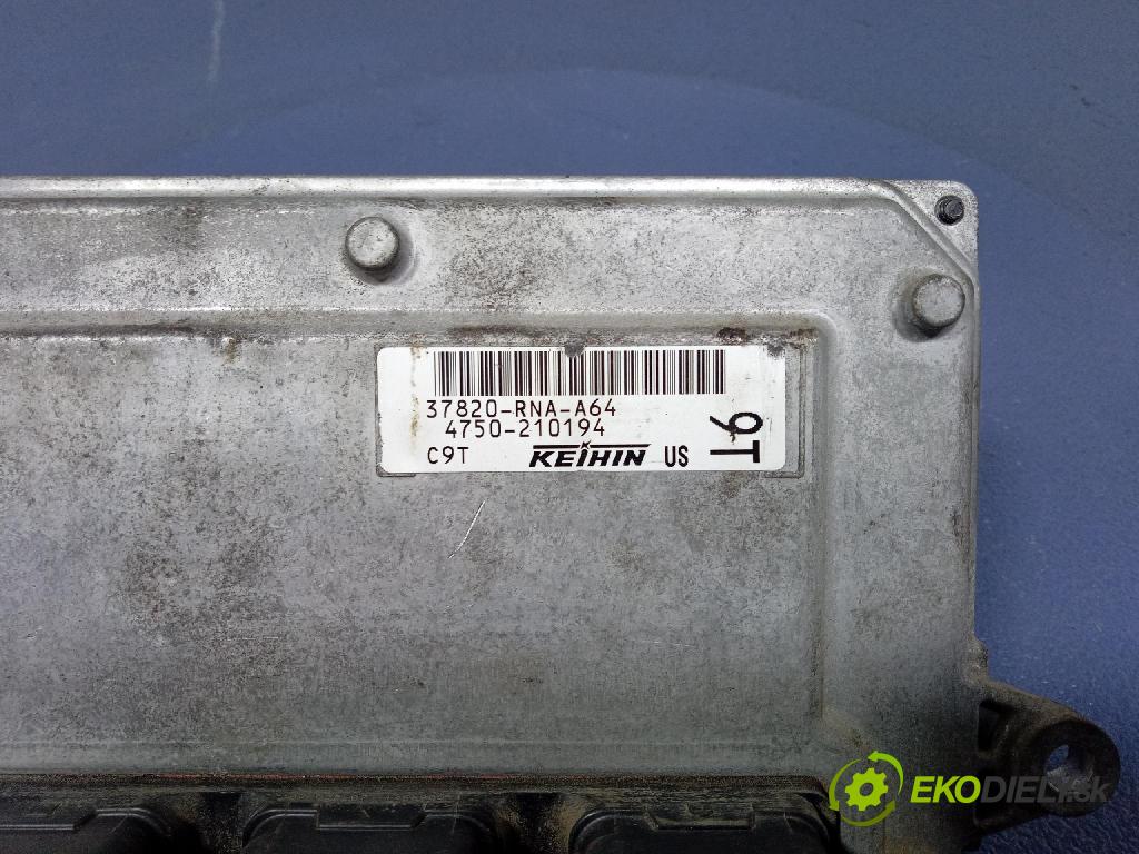 Honda Civic 2007 riadiaca jednotka Motor: 37820-RNA-A64