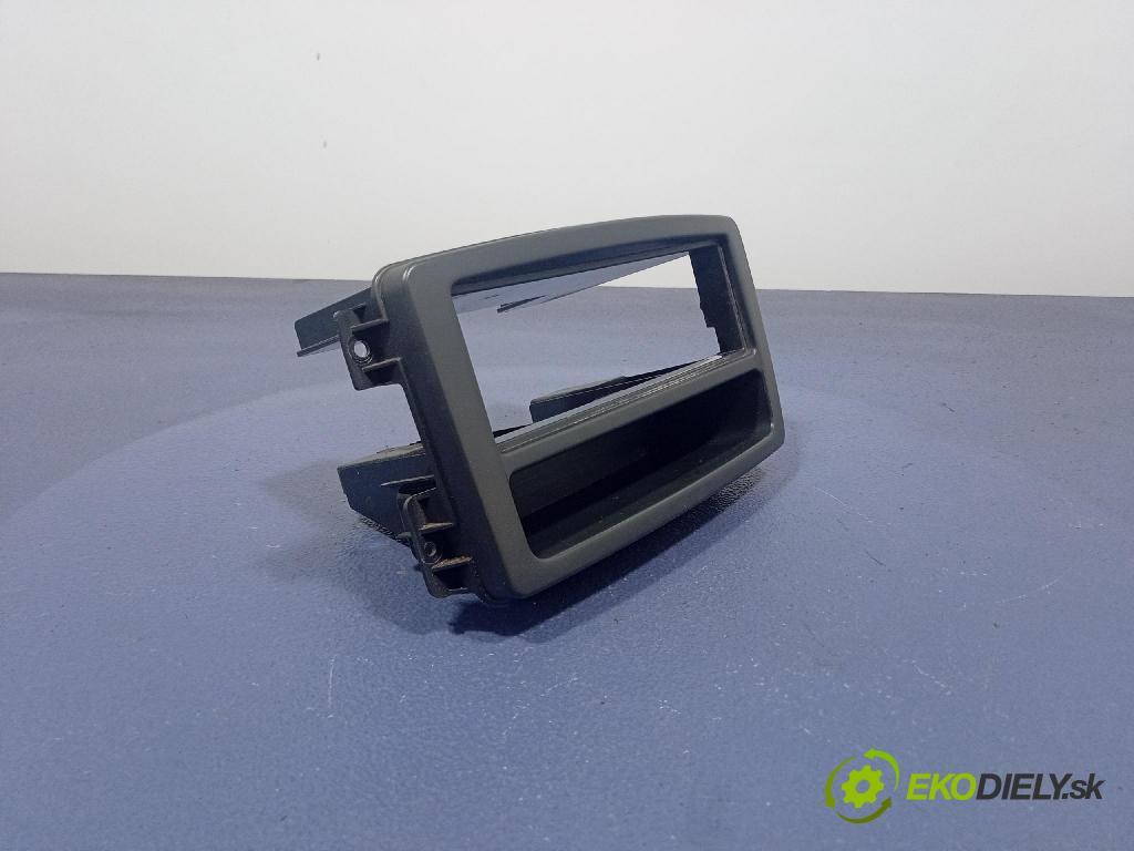 Mercedes Vito 2005 kryt Plast: Interiéry: A6396800591