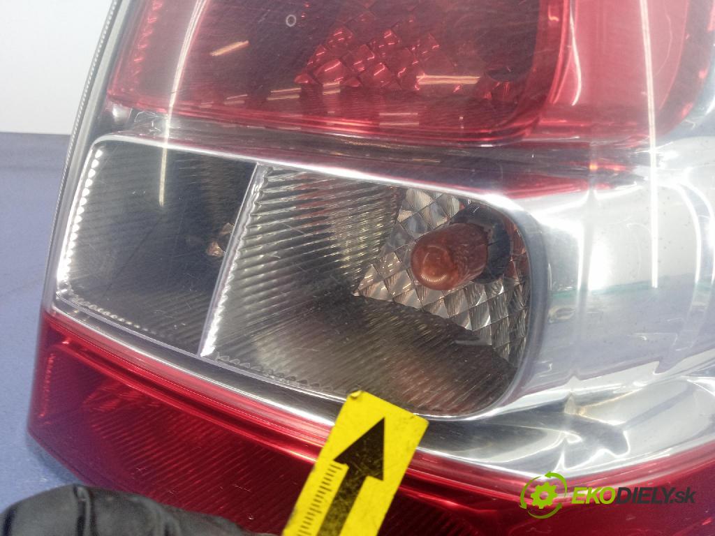Honda Civic 1.4 2004 svetlo / reflektor zad Prava: Vonkajsia: 