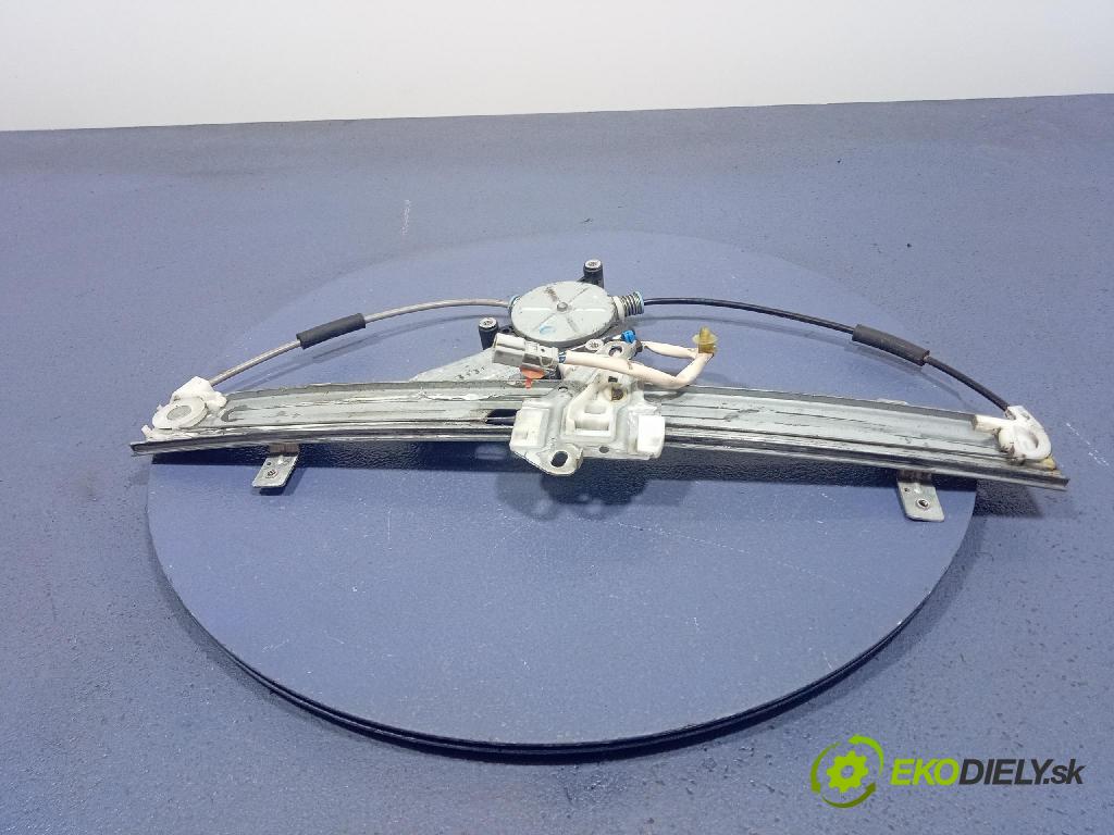 Honda Civic 1.4 2004 mechanizmus okna Okná: Predné v pravo: