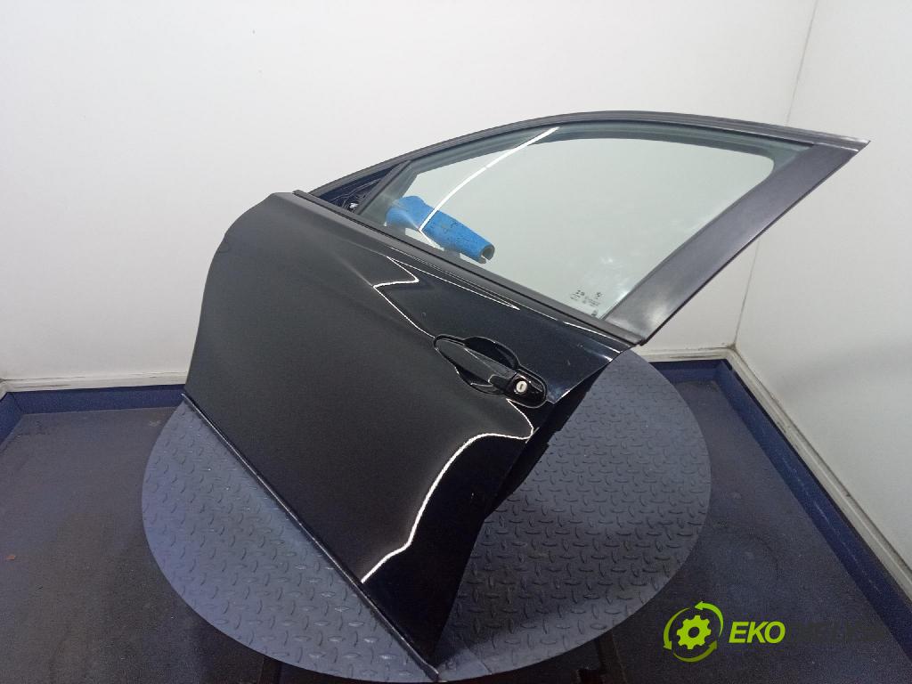 Bmw Seria 3 2018 dvere Predné Vľavo:
