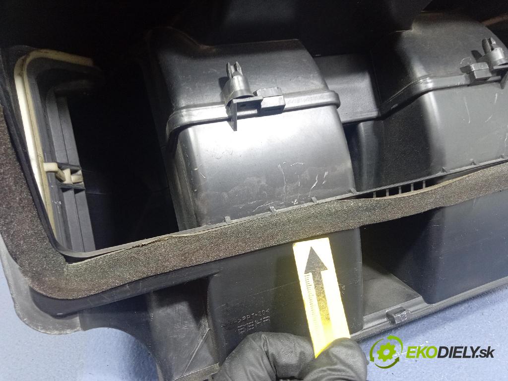 Mercedes Vito 2005 ventilátor Vzduch: A6398301161