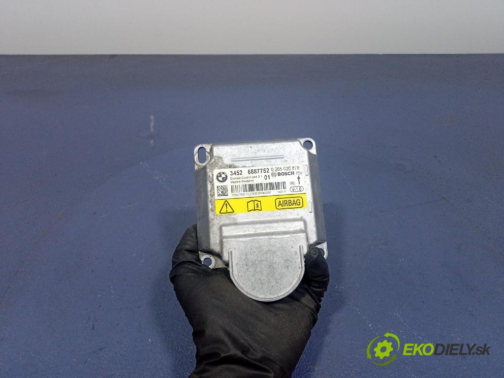 Bmw Seria 3 2018 kokpit,pristrojová doska 9228278