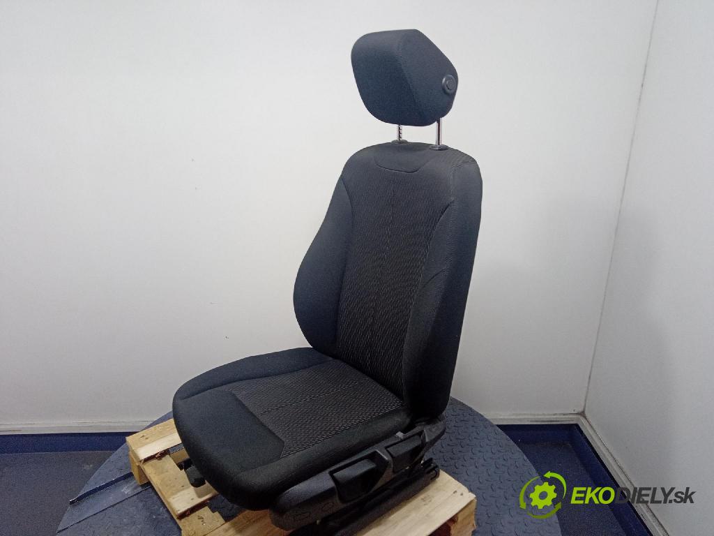 Bmw Seria 3 2018 Sedačka Ovládače: