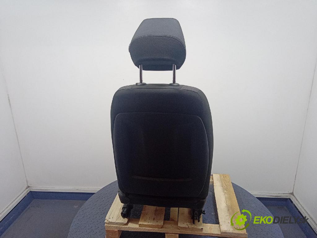 Bmw Seria 3 2018 Sedačka Ovládače: