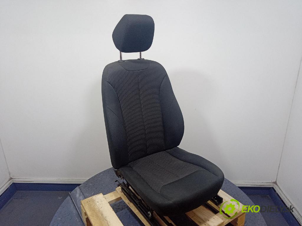 Bmw Seria 3 2018 Sedačka Ovládače: