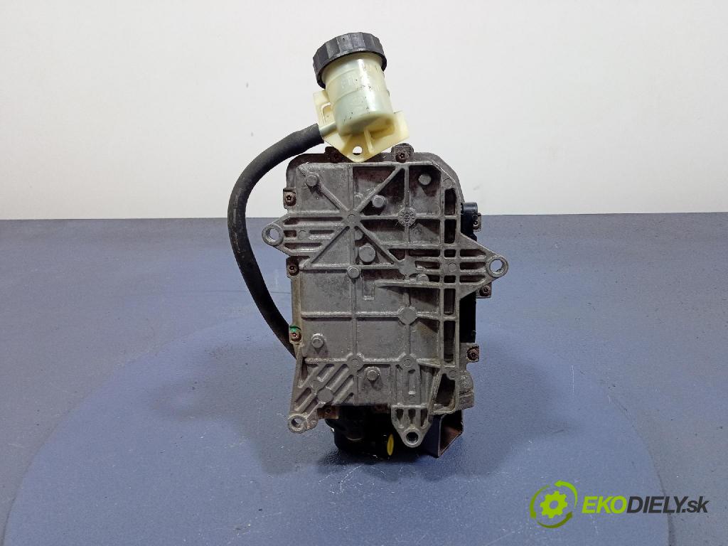 Opel Meriva 1.8 2003 řídící jednotka Truhly: Ozubené kola: 0132900008