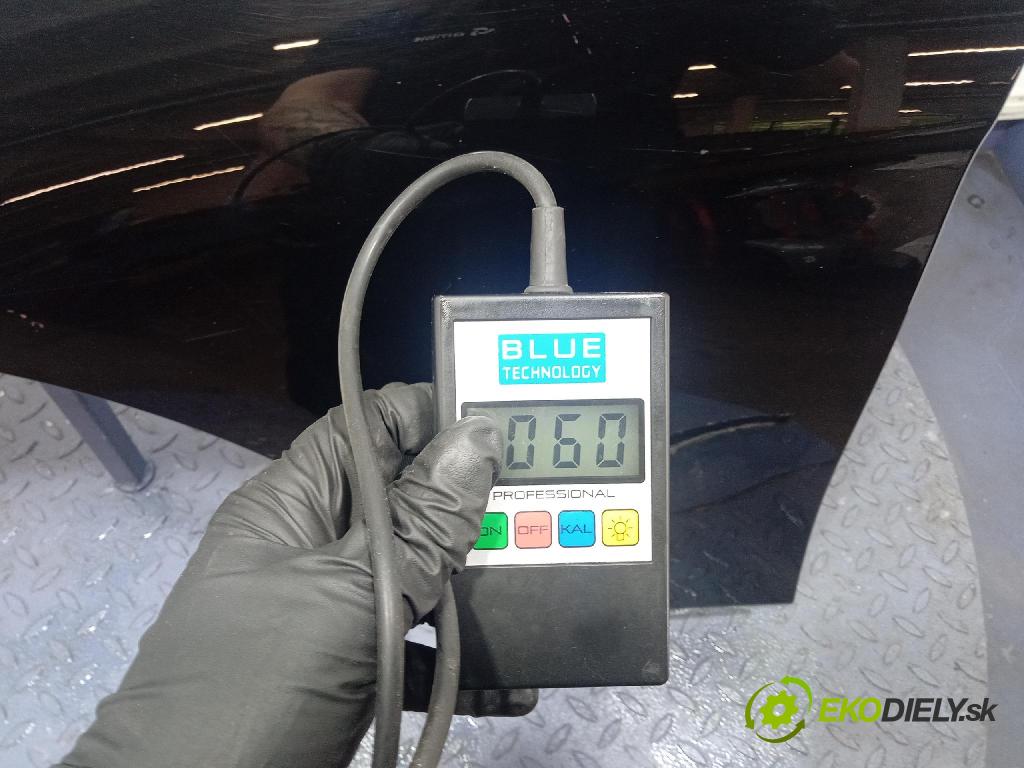 Bmw Seria 3 2018 blatník Predné Vľavo: