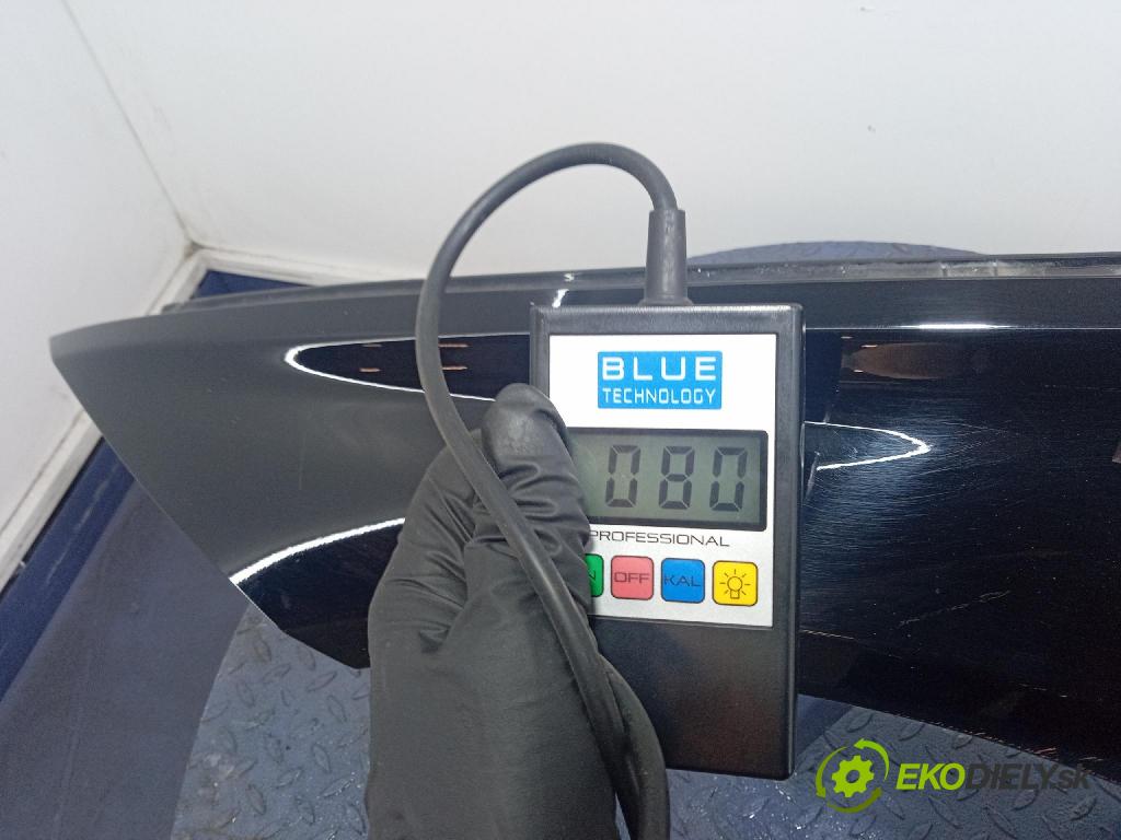 Bmw Seria 3 2018 blatník Predné Vľavo: