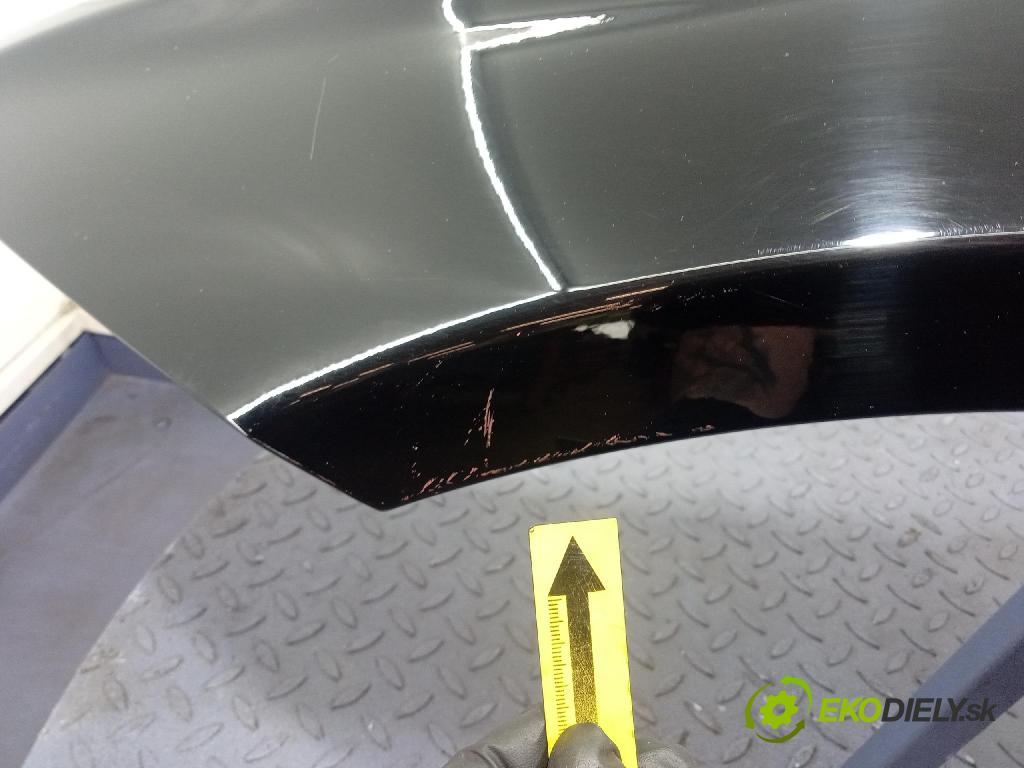 Bmw Seria 3 2018 blatník Predné Vľavo: