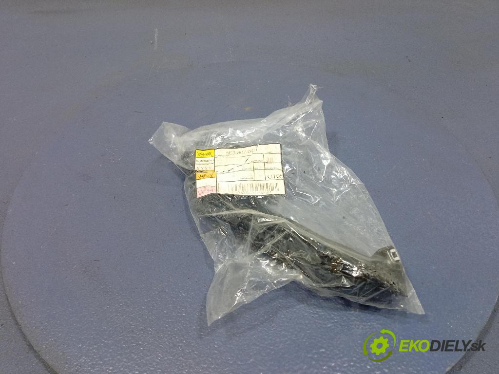 Skoda Octavia 0 Upevnění: narazník 5E3807041