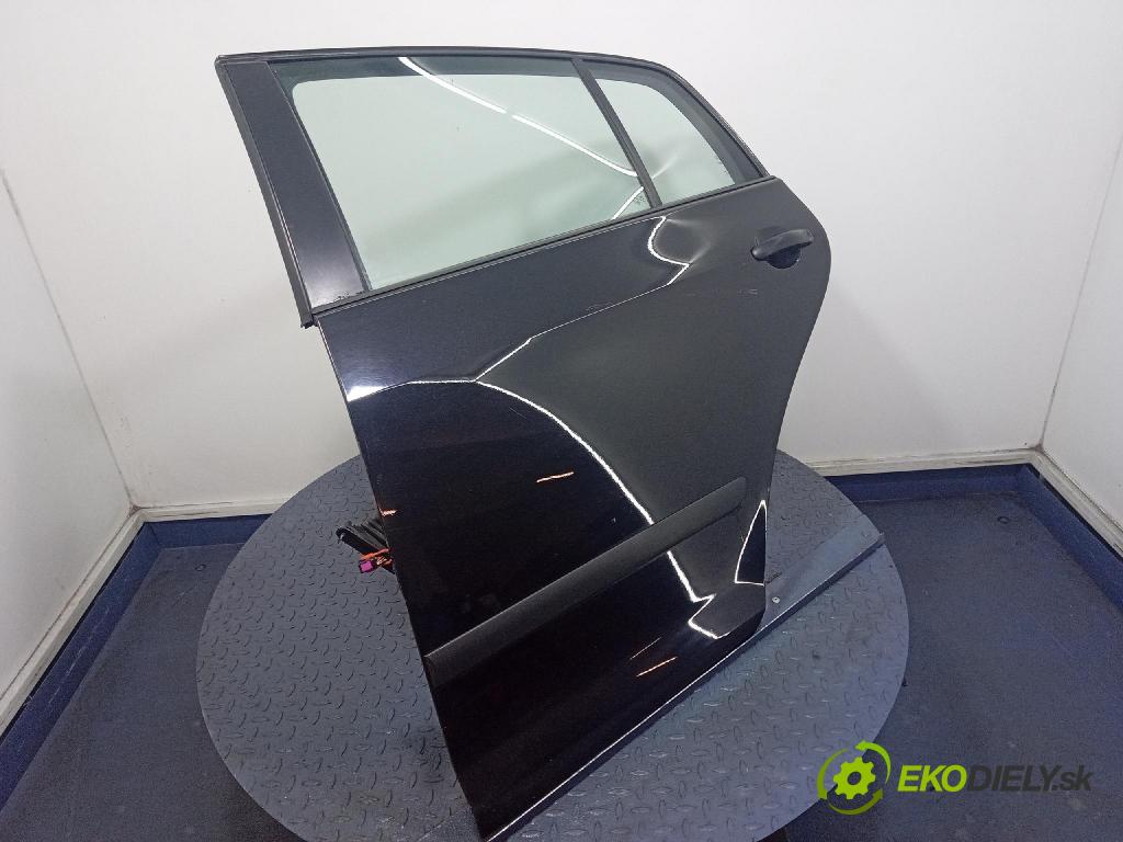 Vw Golf 2005 dvere zad Vľavo: