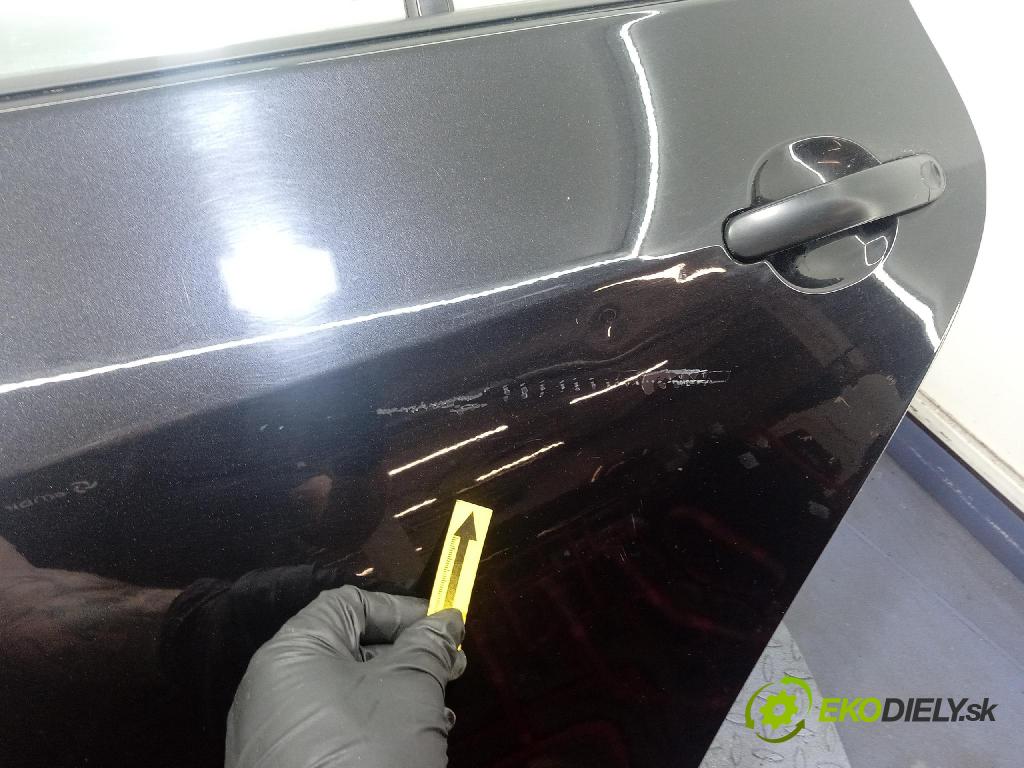 Vw Golf 2005 dvere zad Vľavo: