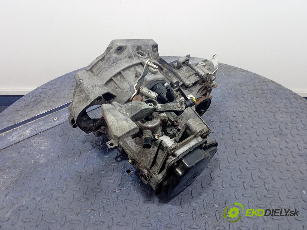 Vw Golf 2005 prevodovka Manualna HNV