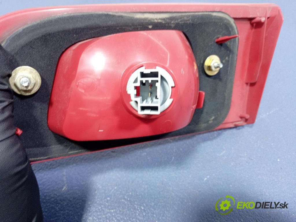 Mazda Mazda 2 2004 světlo Zad: levá Uvnitř 3M71-13547-BG