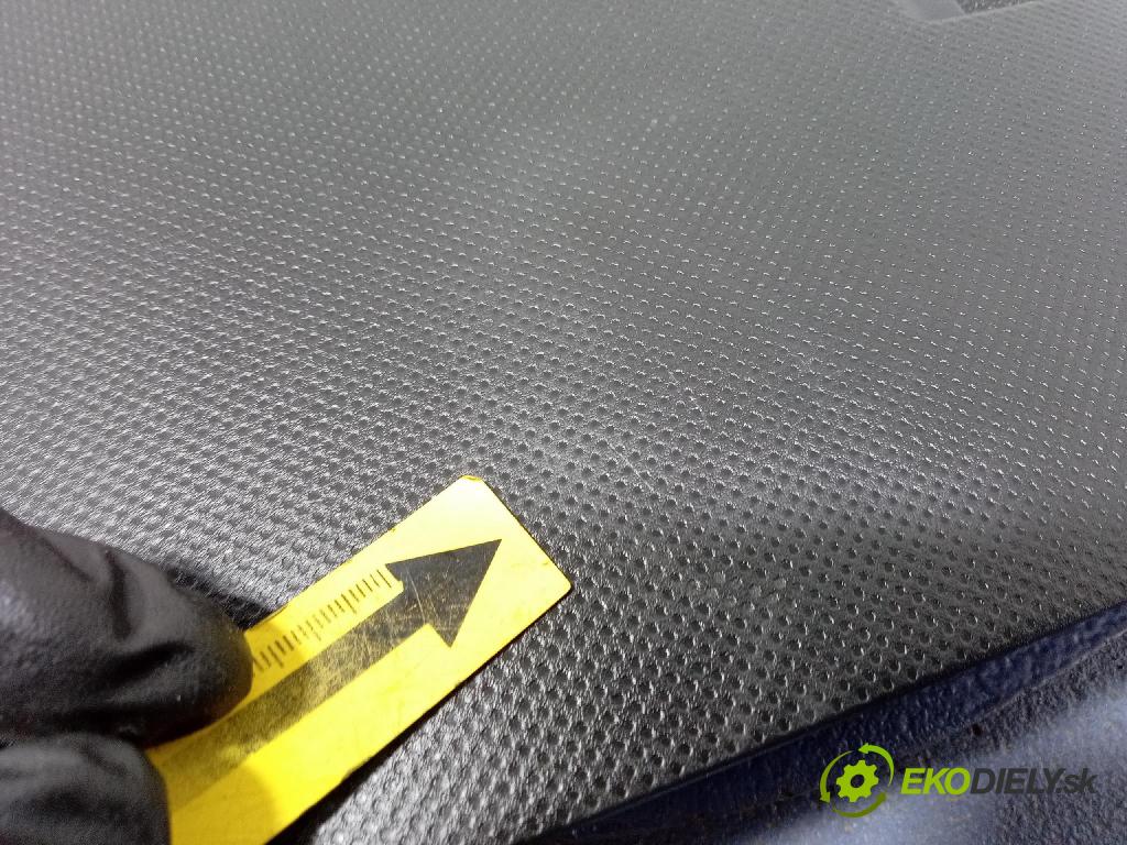 Mazda Mazda 2 2004 kastlík D37464501