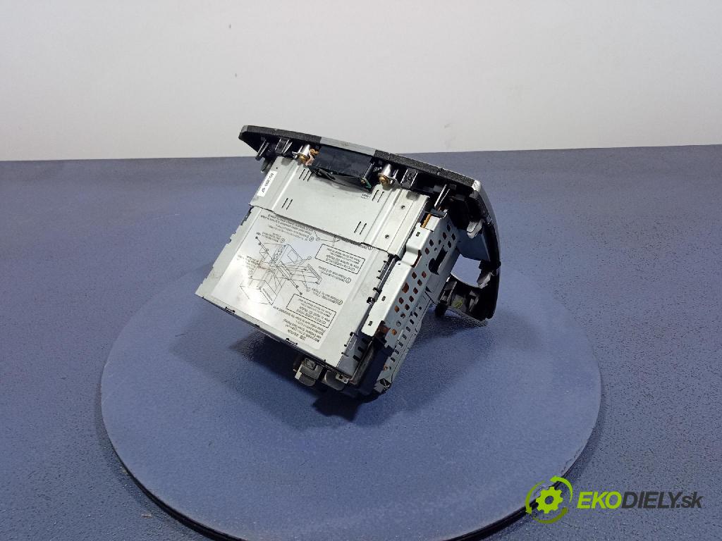 Mazda Mazda 2 2004 Radio I Navigace: 4M71-18K876-AA
