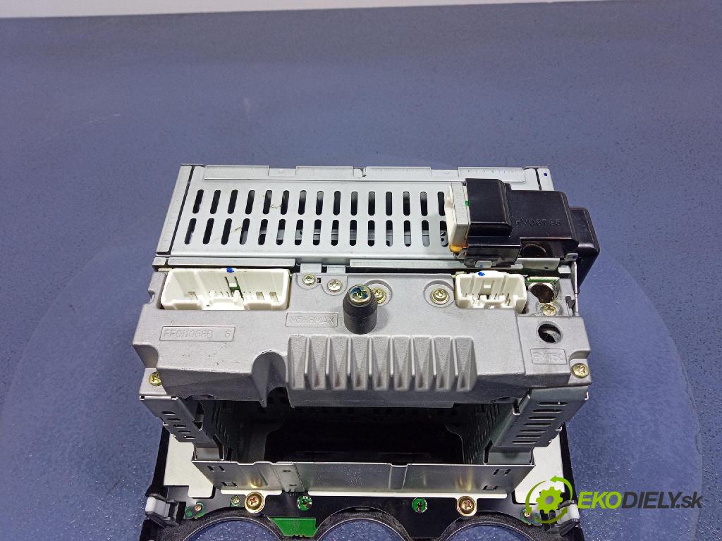 Mazda Mazda 2 2004 Radio I Navigace: 4M71-18K876-AA