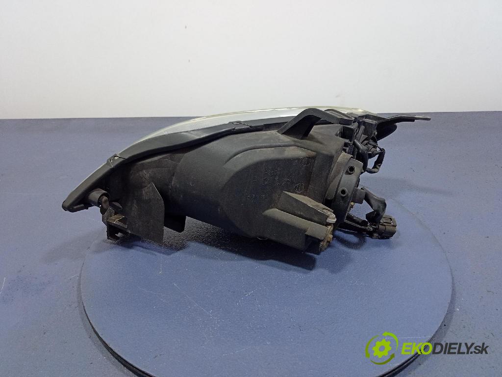 Mazda 2 2004 světlo v pravo: 3M71-13W029-AF