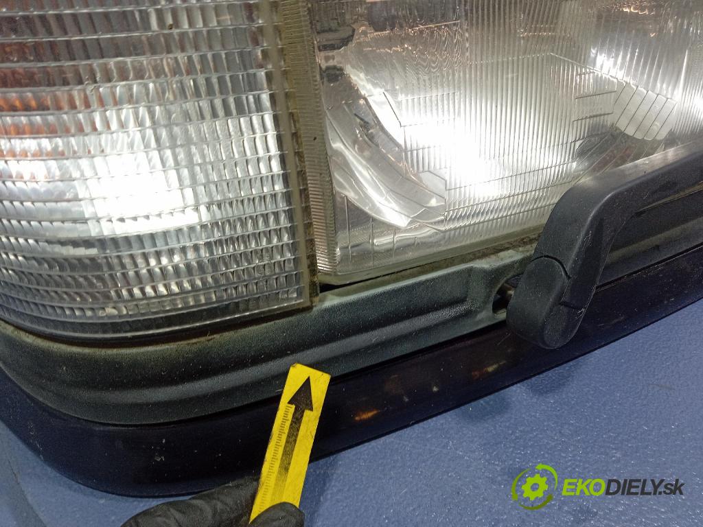 Land rover Range rover 1998 světlo v pravo: XBC105960