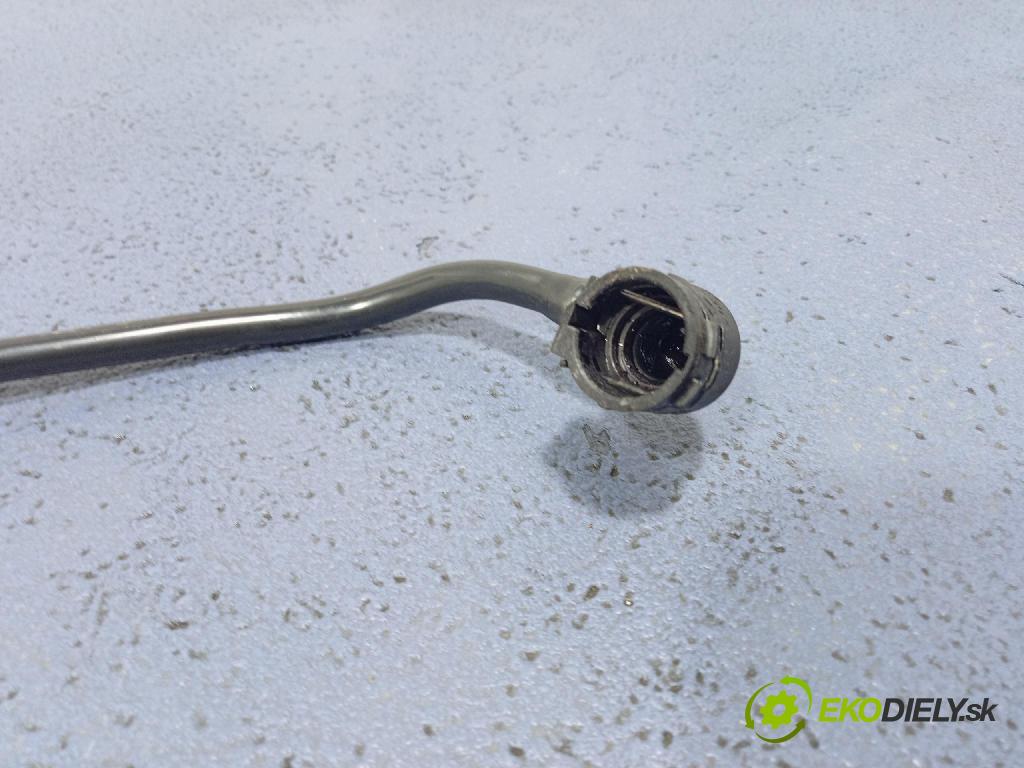 Bmw Seria 3 2018 rúrka Chladič: 8518965