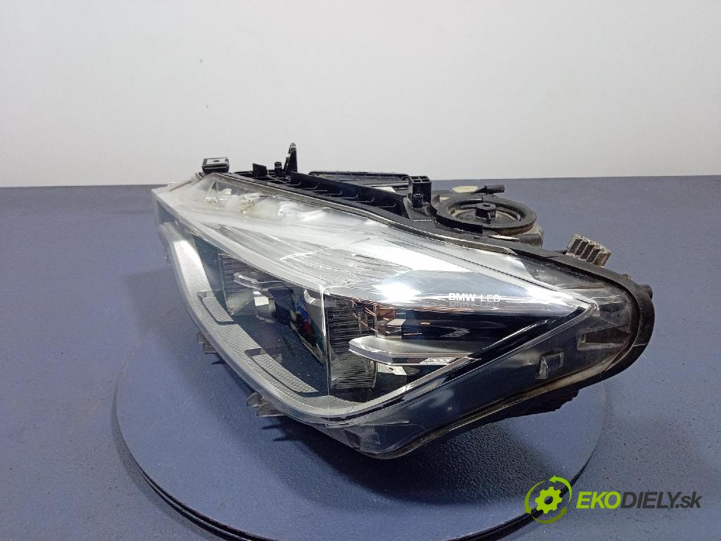 Bmw Seria 3 2018 Reflektor: Vľavo: 8738711