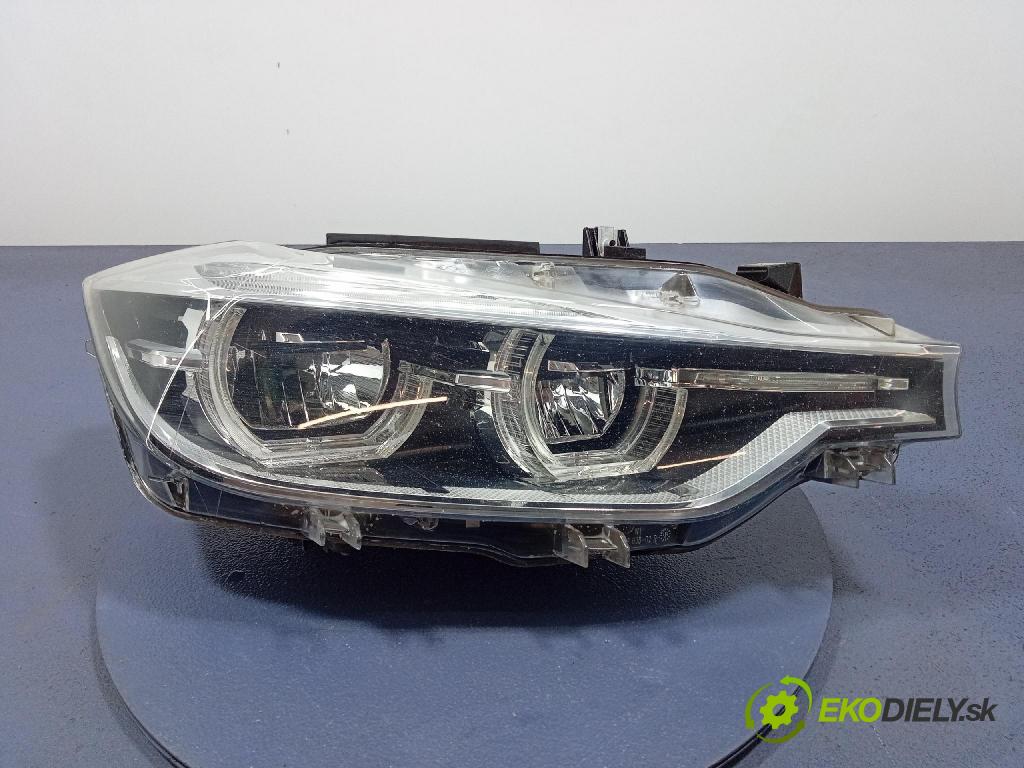 Bmw Seria 3 2018 světlo v pravo: 8738712